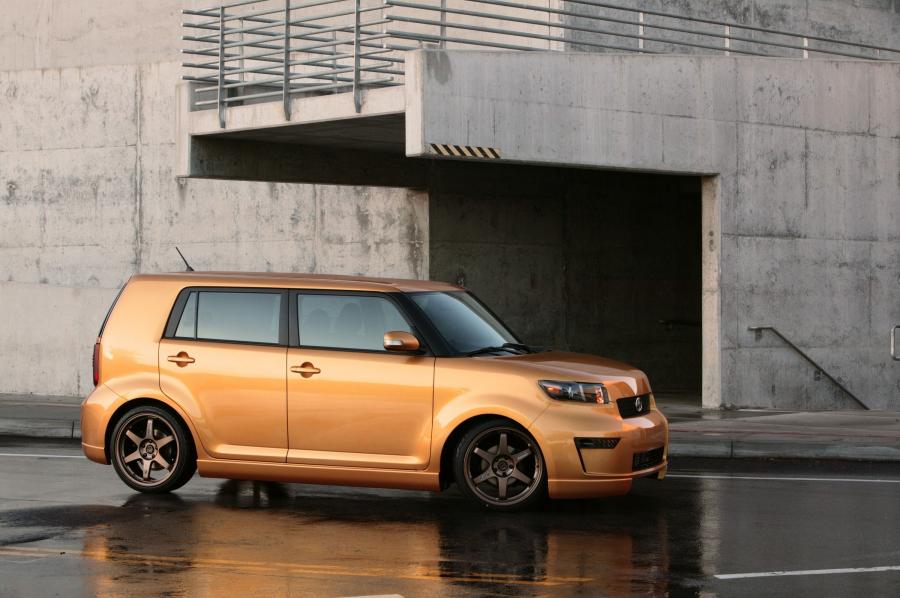  Scion xB 5 Customized by Five Axis 2008 года  (фото 8 из 8)